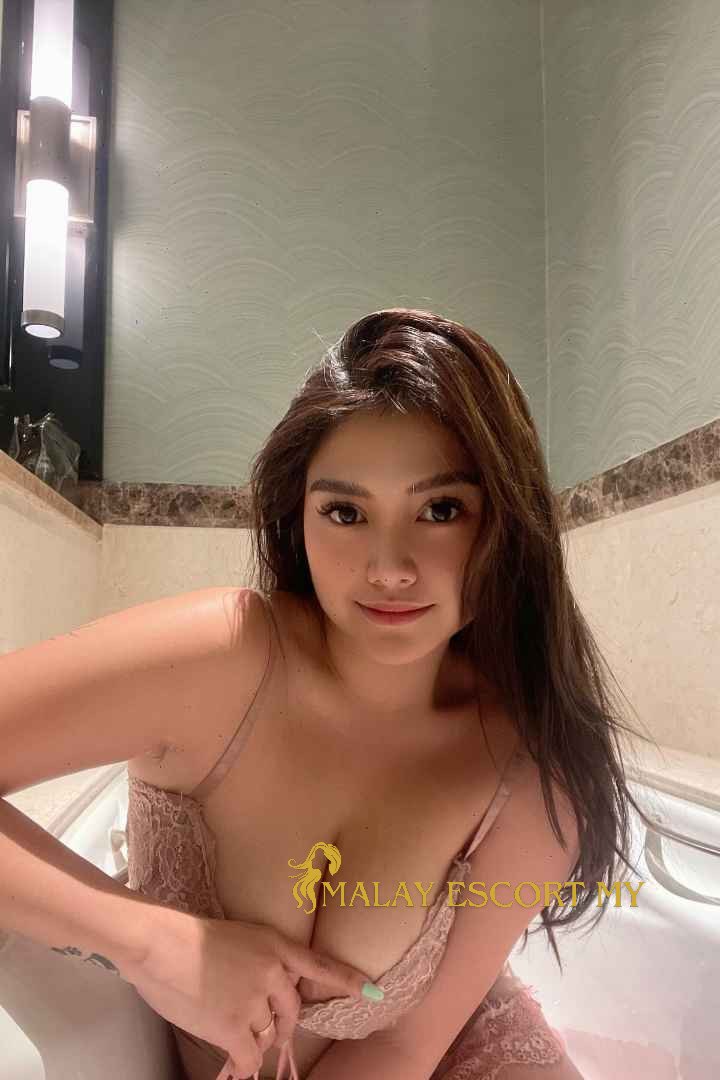 Attractive Malay woman in lingerie. Malay Escort My